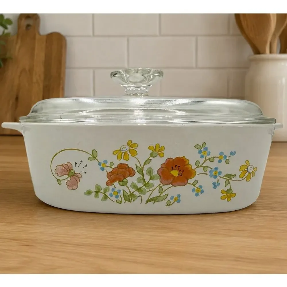 1980's CorningWare 2 Litter Casserole Dish